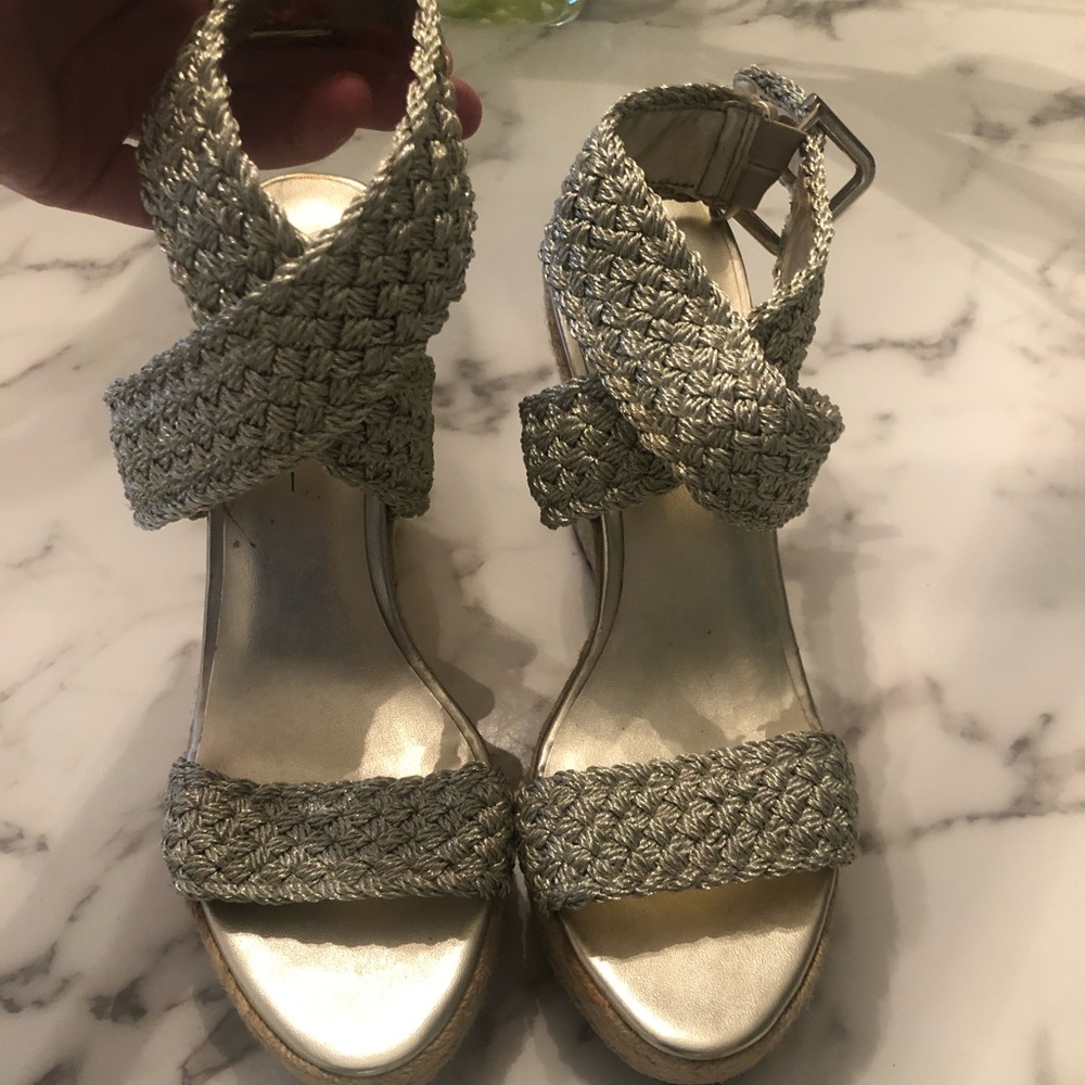 Jessica Simpson Wedges 4.75in tall
